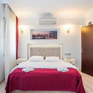 Nacre Residence